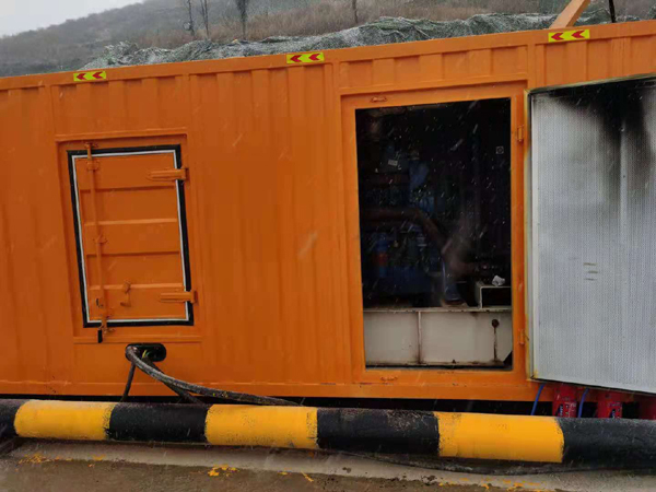 仁布出租发电机-船用柴油发电机的工作原理是怎么样的？