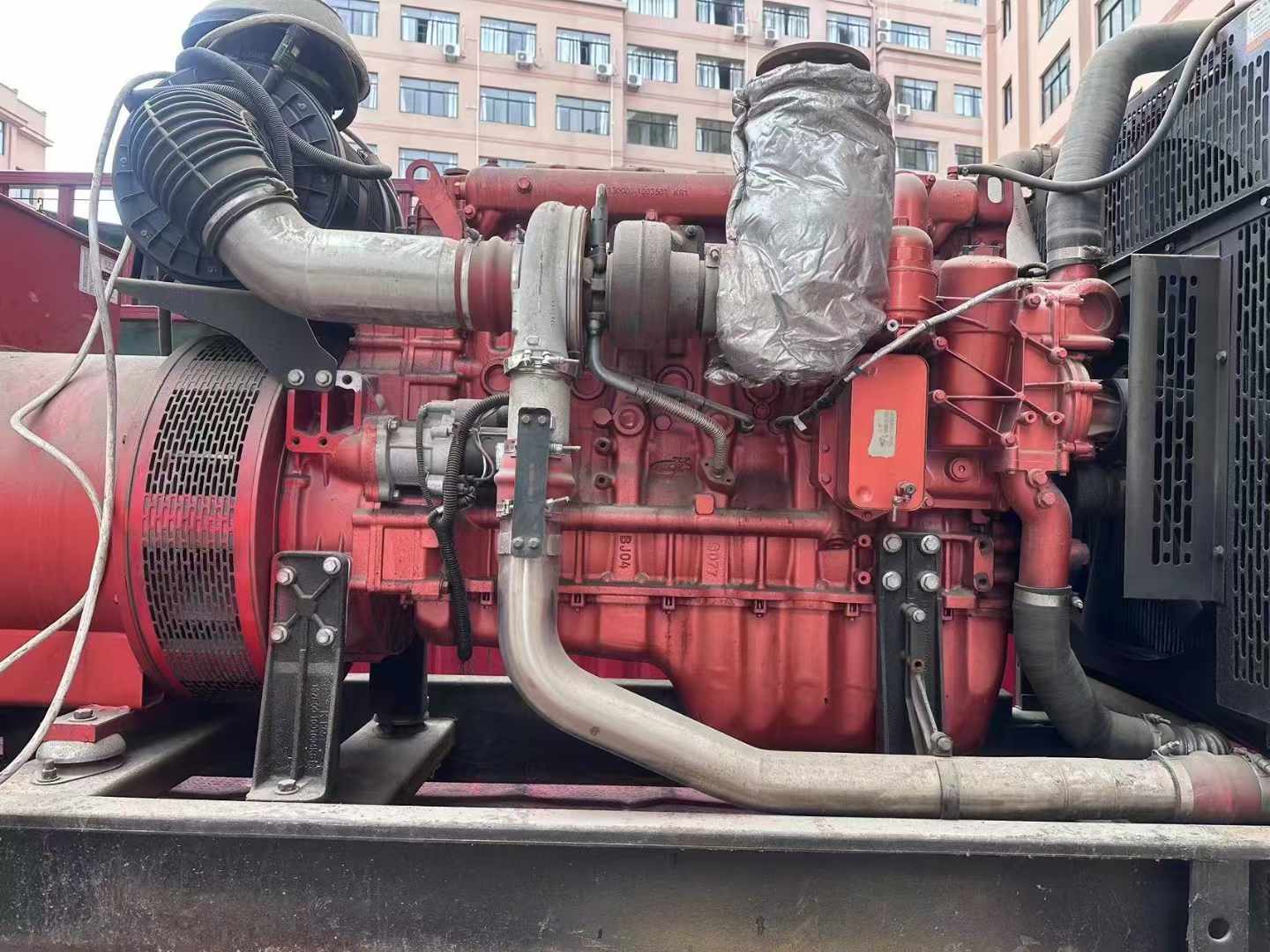 仁布如何选择适合 600kW 柴油发电机组的过载保护器？